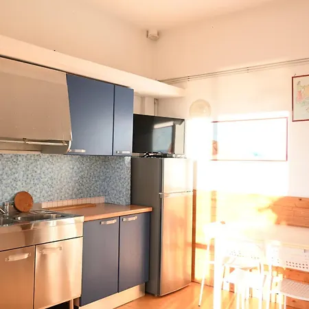 N205 - Numana, Delizioso Bilocale Con Giardino